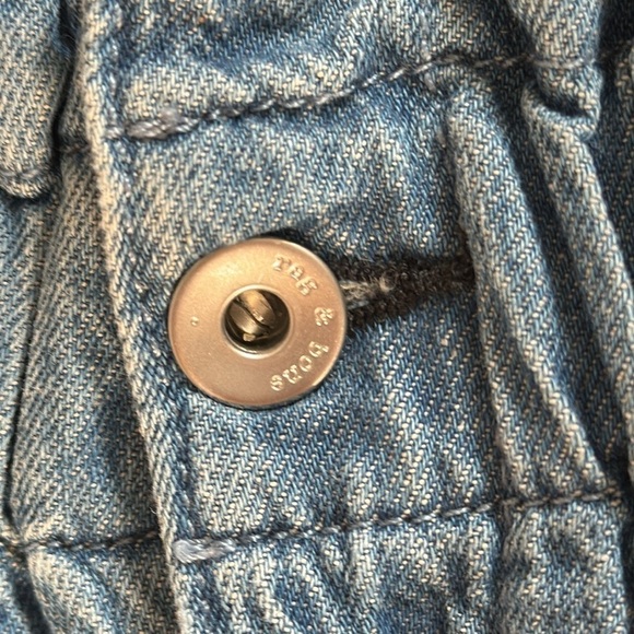 Rag & Bone Paper Bag Lightweight Denim Shorts Size 31 - Picture 3 of 8